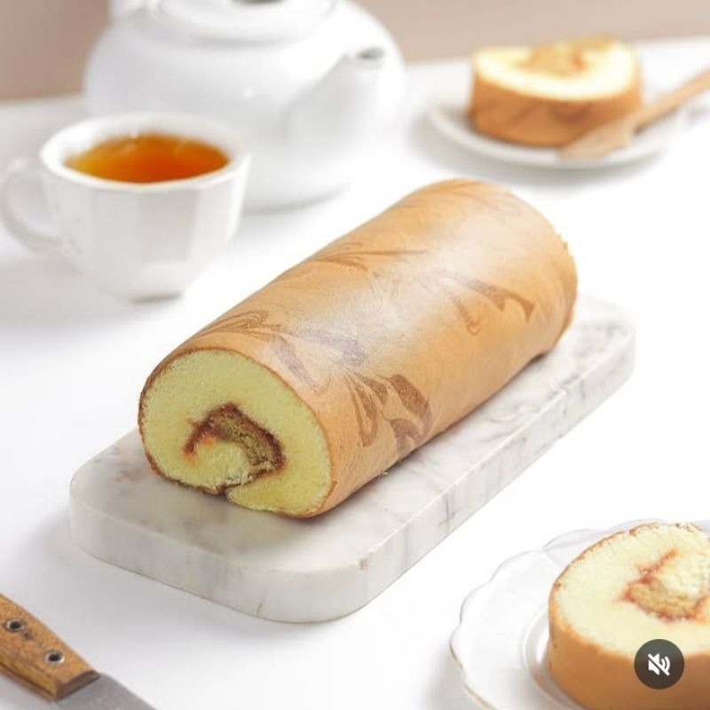 

Bolu Gulung Hj. Enong Original Pandan Mocca