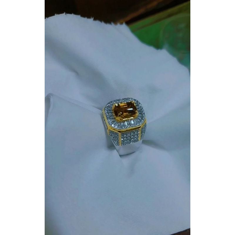 Natural Colour Change Garnet (Garnet)