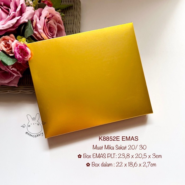 

(10pcs) K8852 Kotak Aja EMAS| KUNING Polos K33|K88| Nastar,Lapis mini, Muat Mika Sekat 20/30