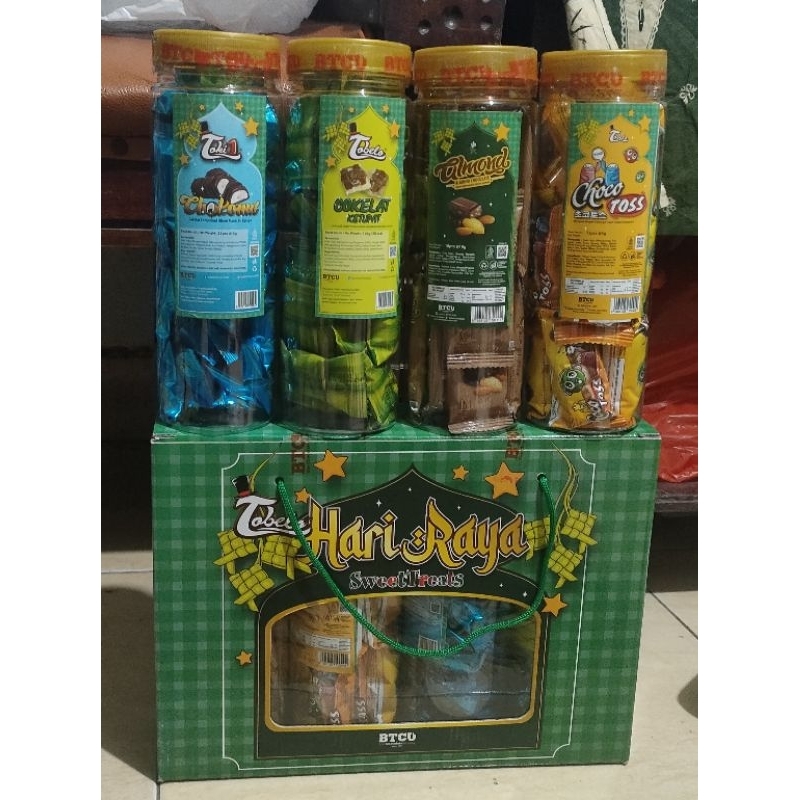

Paket Coklat Tobelo Hampers Coklat Lebaran Isi 4 Toples Paket Idul Fitri Edisi Idul Fitrii