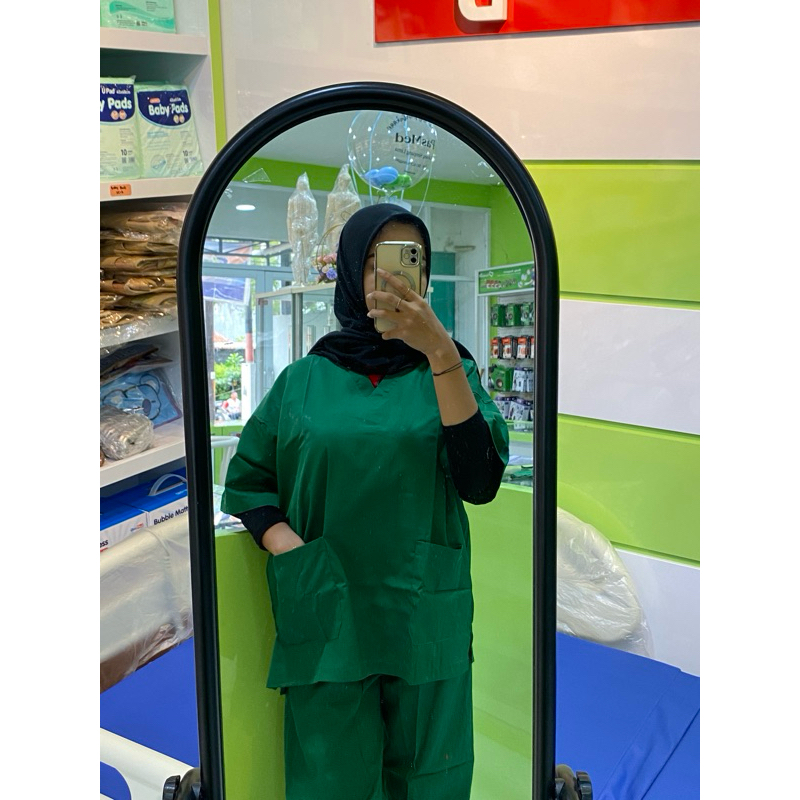 Baju Oka warna hijau UK M