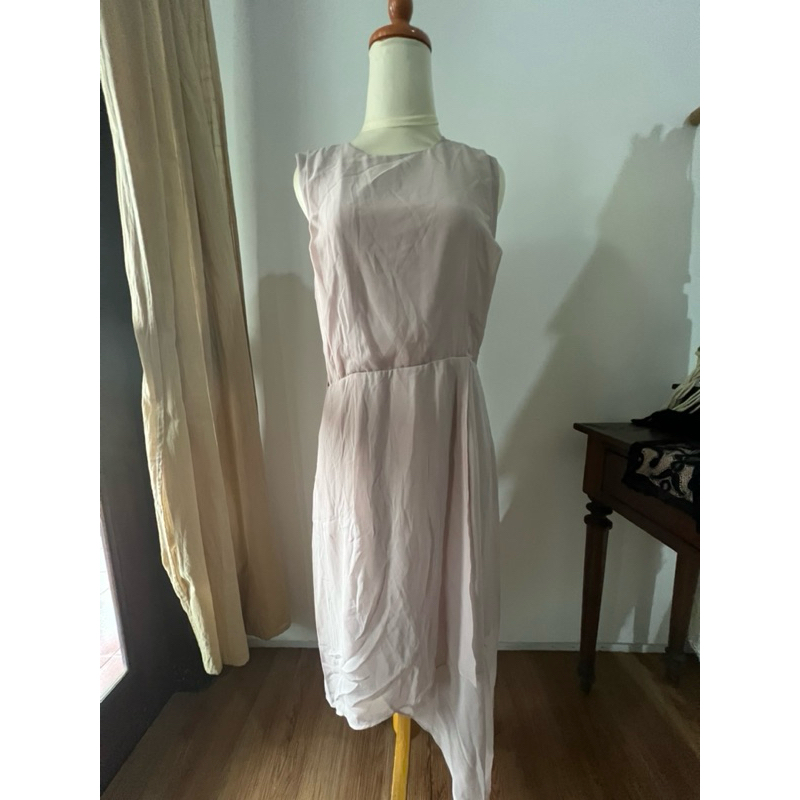 Dress Warehouse Preloved