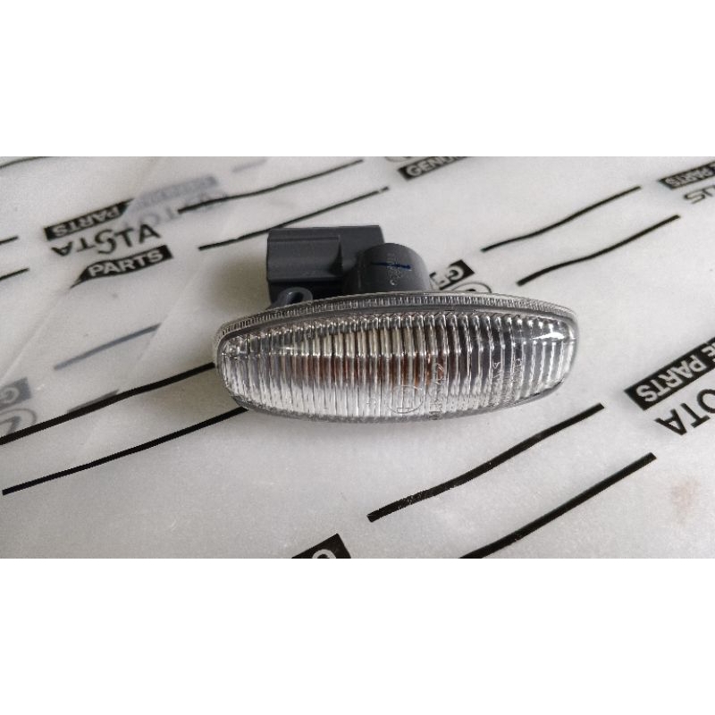 Lampu Sein Sen Fender Vios Yaris Hilux Revo 2014 2017 Original Toyota
