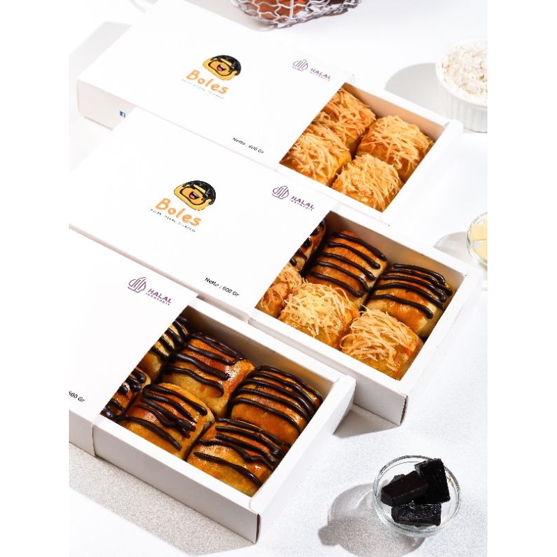 

Boles Oleh oleh Bolen Pisang Sulawesi Coklat Keju, 10 PCS (Box Besar) - Enak