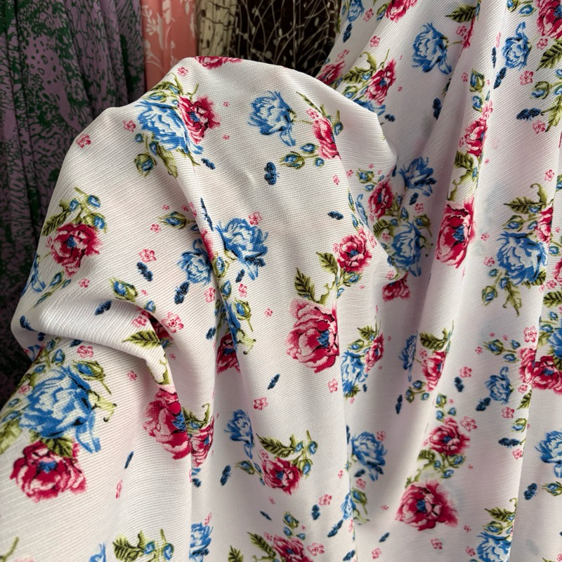 Kain Cringkel Motif Bunga Kecil - kain cringkel motif premium - kain cringkel motif bunga - kain cri