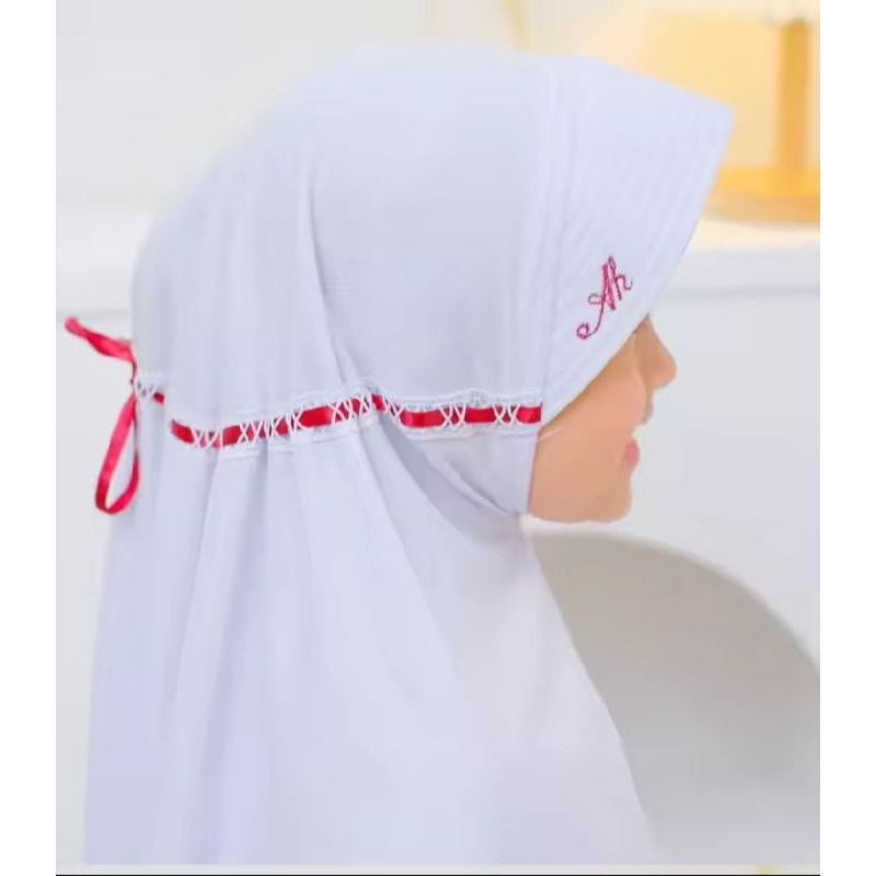 Kerudung Hijab Putih Anak SD/MI Katun Spandek List Renda Pita Merah