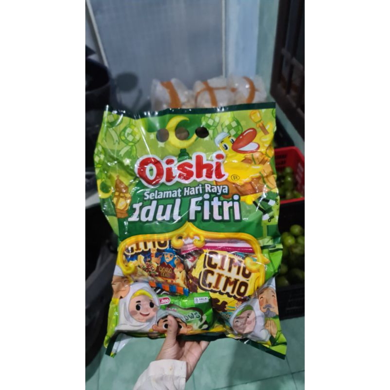 

PAKET HAMPERS SNACK OISHI