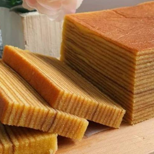 

Kue Lapis Legit Home made Harum Premium Ukuran 20x10