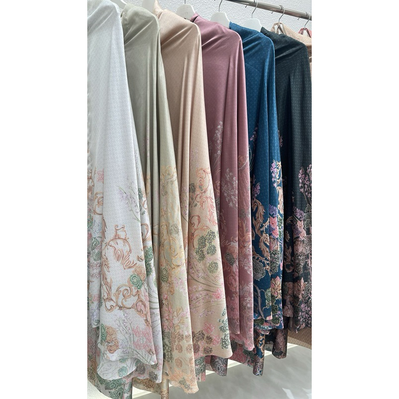 The Palace Prayer Robe Buttonscarves Mukena