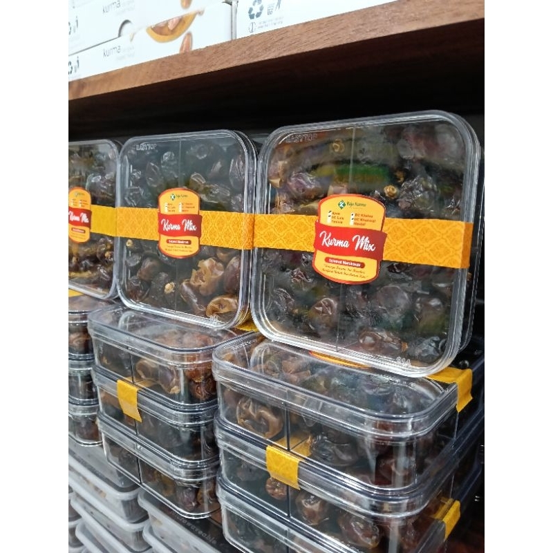 

Kurma Mix