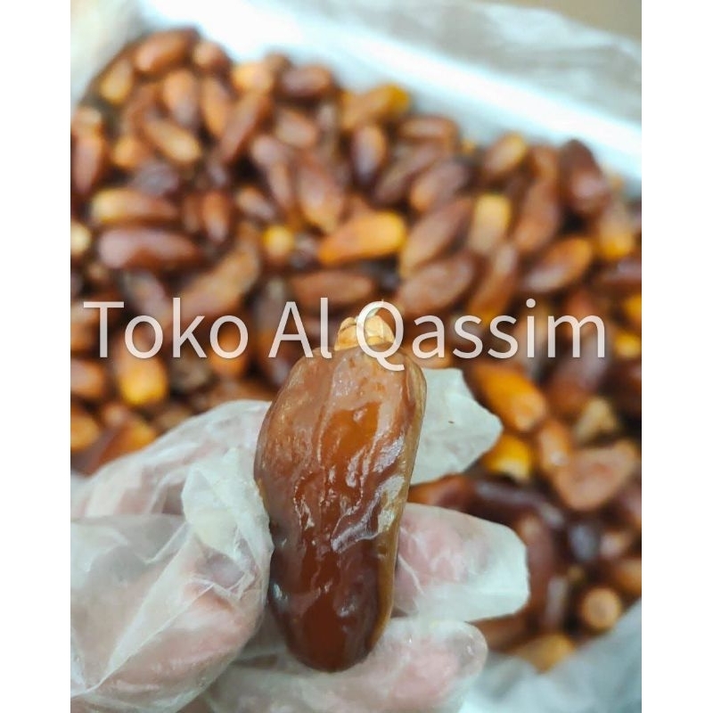 

Kurma Palm Fruit Non Tangkai 1kg | Kurma Madu