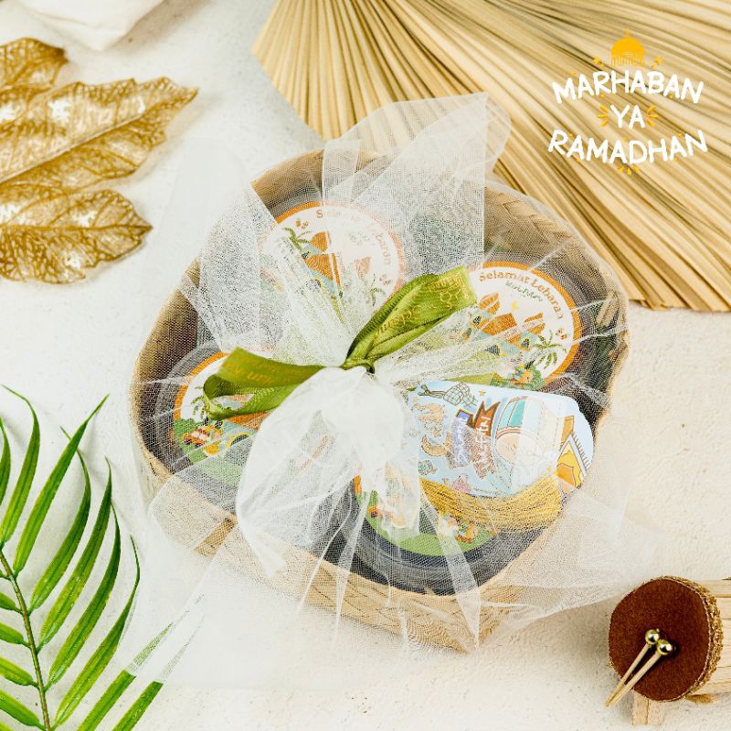 

BYFORYA - HAMPERS KUE KERING PARCEL PARSEL LEBARAN ARTISAN BAMBU TAS GETUK HADIAH GIFT KELUARGA SAHABAT PACAR IDUL FITRI EID MUBARAK MARHABAN YA RAMADHAN