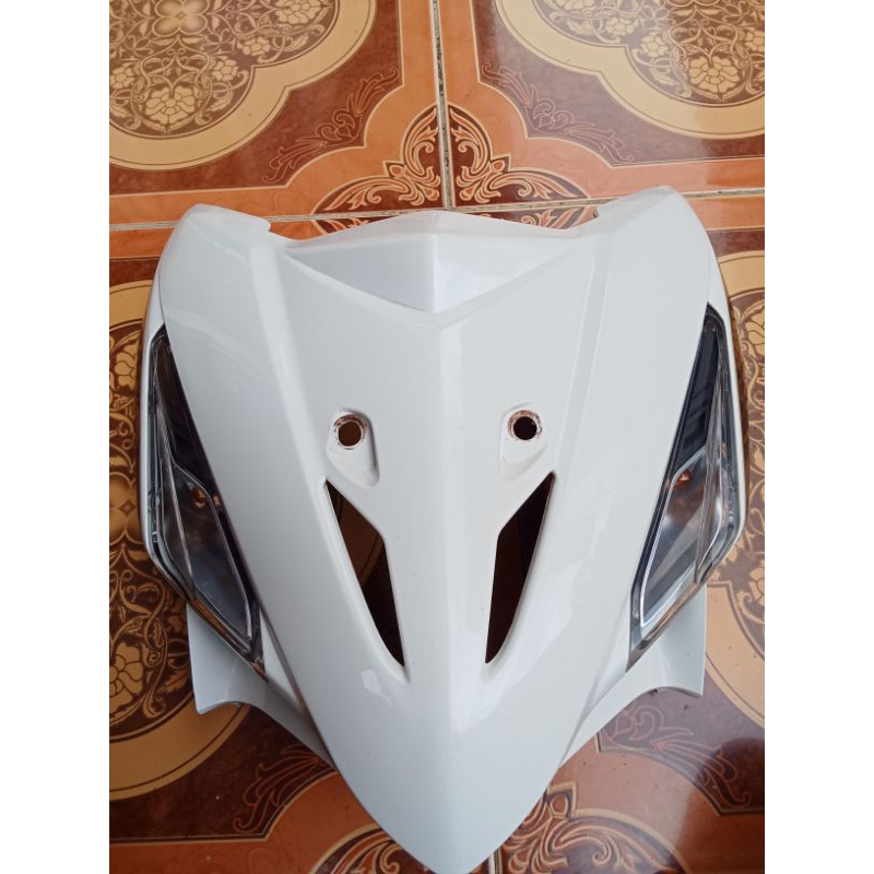 cover dada cover tameng+lampu sein revo 110 lama revo curut original