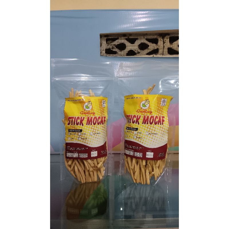 

Makanan Khas Bojonegoro (Stick Mocaf)