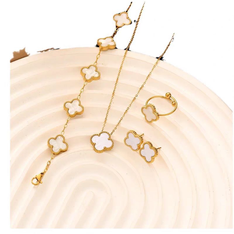 Set perhiasan terlaris - satu set kalung gelang anting cincin clover putih titanium stainless stell 