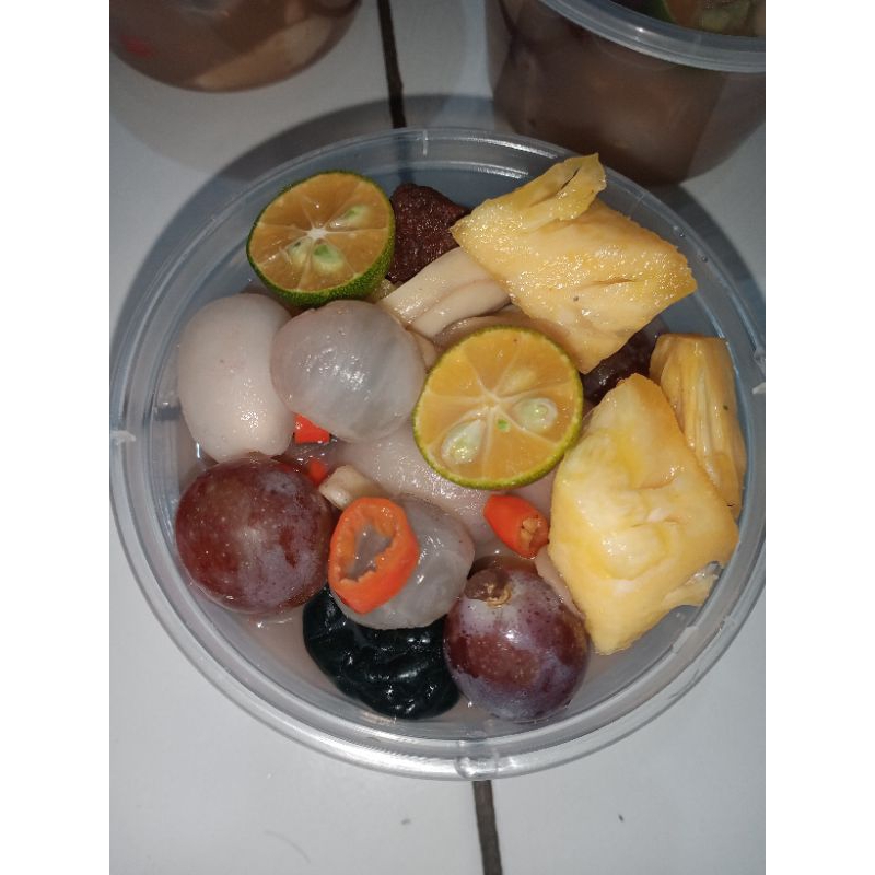 

asinan kiamboy/asinan buah sonkit