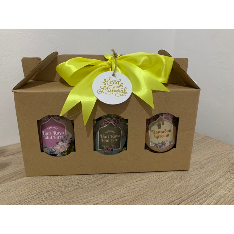 

parcel hampers cemilan