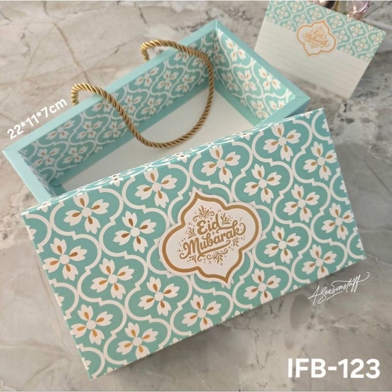 

BOX/DUS IDUL FITRI UKR 22 X 11 X 7 + TALI (FREE KARTU UCAPAN)