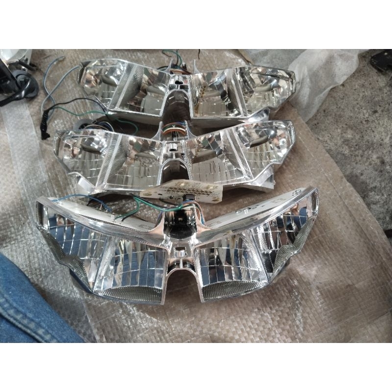 REFLEKTOR LAMPU DEPAN VARIO 125 LED OLD 2015 ORIGINAL
