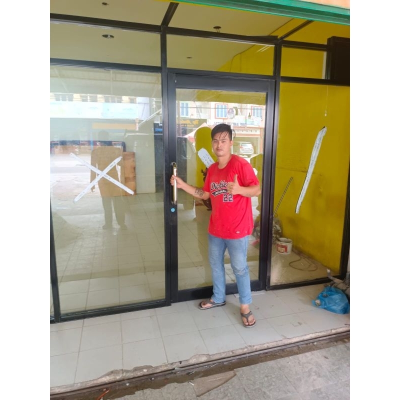 Partisi kaca allumenium ruko/toko sekat ruangan pintu swing engsel tanam dekson