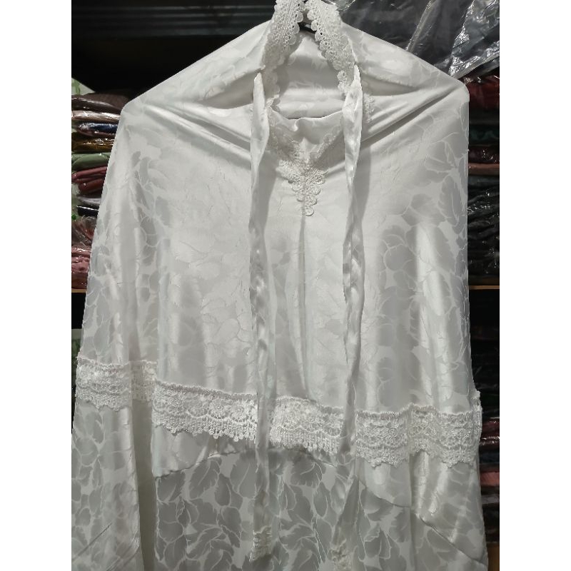 MUKENA TERUSAN TANPA TANGAN SEMI SUTRA DAUN