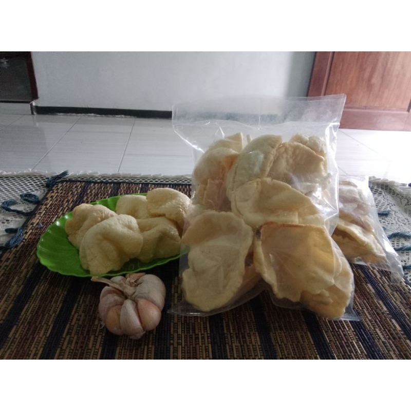 

Krupuk Bawang NyaMiLo Enak, Gurih, dan Enak