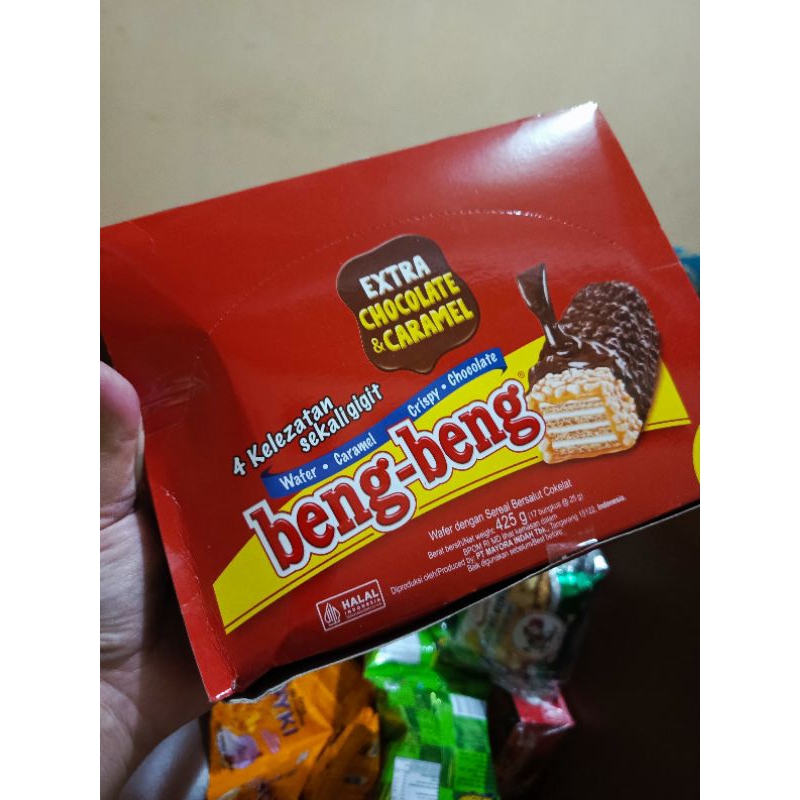 

beng beng kelezatan sekali gigit/extra cocolate & caramel