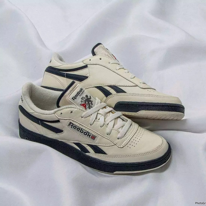 REEBOK CLASSIC CLUB C REVENGE VINTAGE LEATHER CHALK WHITE NAVY BLUE BLACK ORIGINAL
