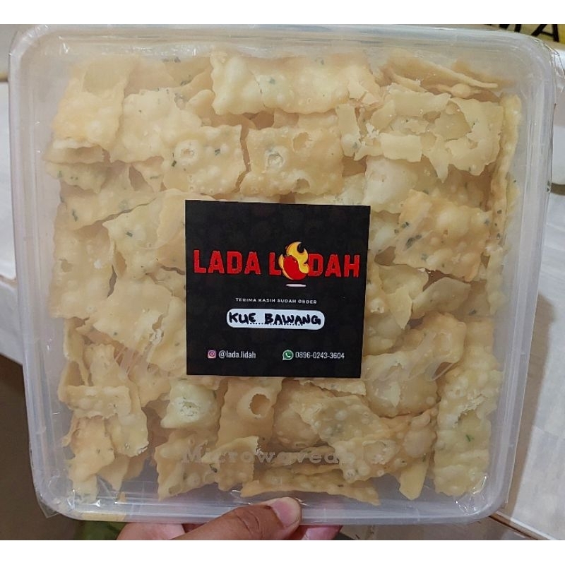 

Kue Bawang Tipis Gurih Renyah 500g