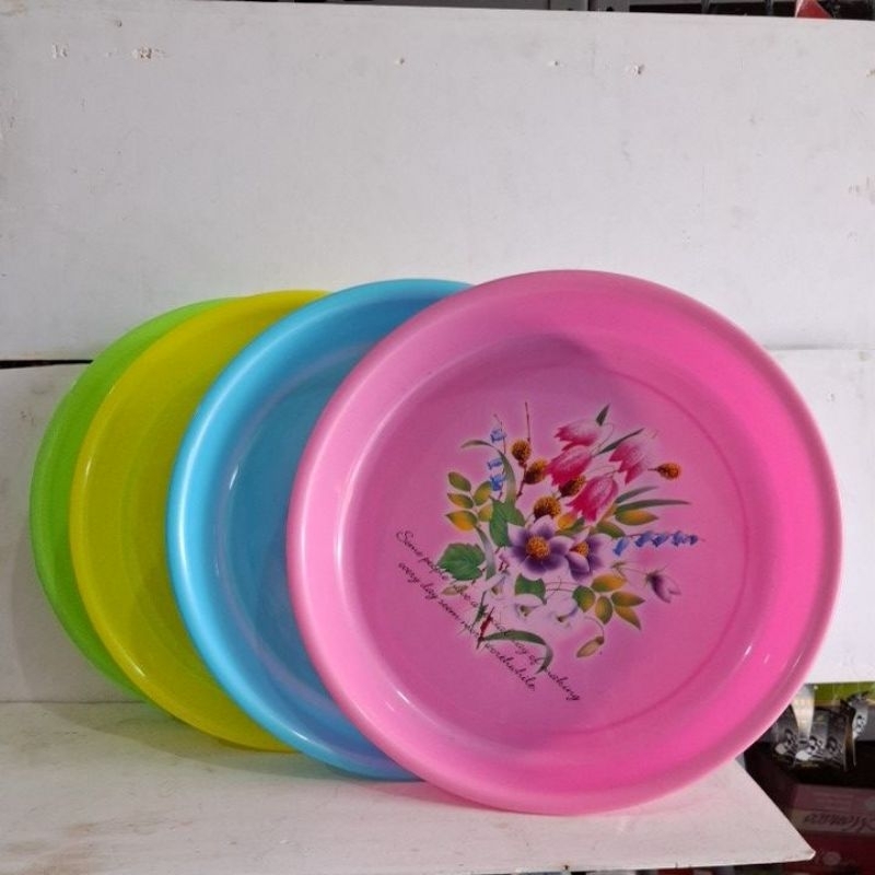 Nampan Bulat CALISTA  LY-178