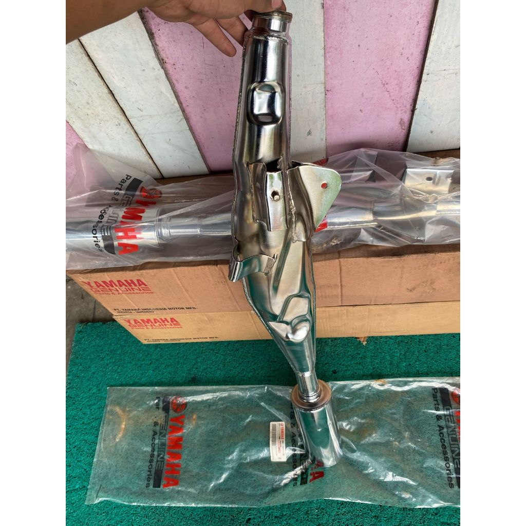 Knalpot Original FizR / Kenalpot Ori Yamaha F1ZR / Knalpot FIZ R Kode 4NS-E4711-10