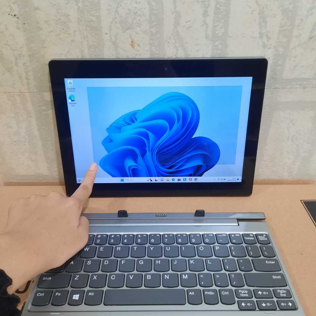 Laptop 2 in 1 Lenovo Ideapad D330, Touchscreen, Bisa Jadi Tab, Fullset, Silver