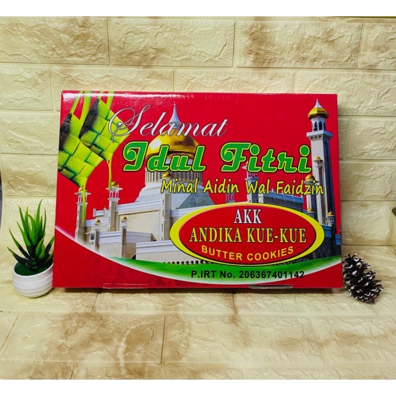 

PAKET KUE KERING LEBARAN LENGKAP ORIGINAL ISI 6 TOPLES