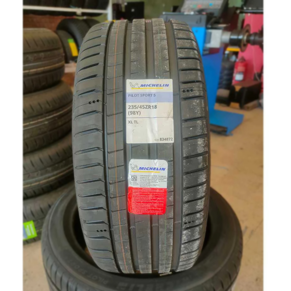 JUAL BAN MICHELIN PILOT SPORT 5 235 45 R18 RING 18