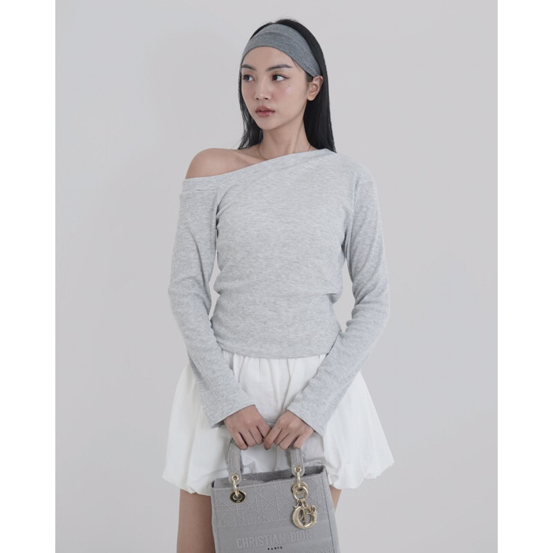 ALICE Off Shoulder Knit Top | Atasan Knit Wanita | Top Off Shoulder Halus — Alixe