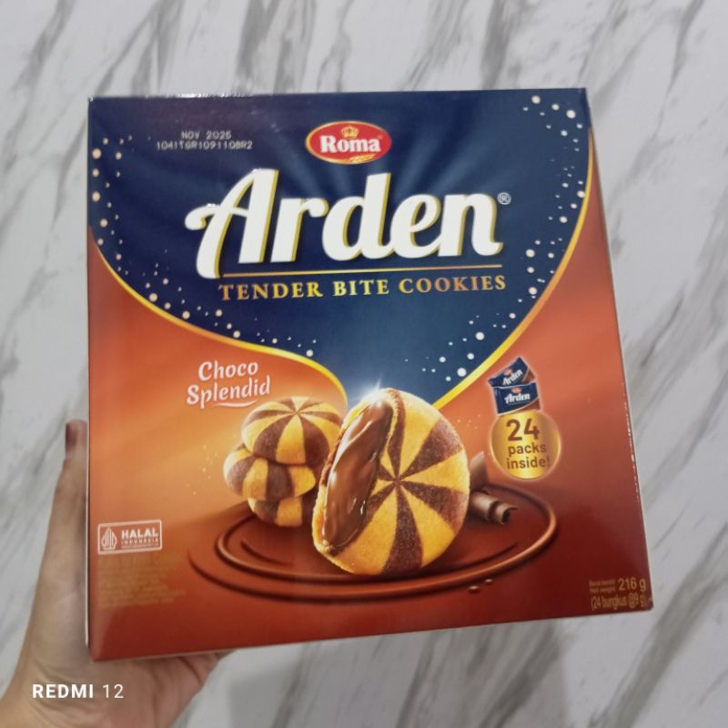 

Roma Arden Kukis isi Krim Coklat 216gr cookies box