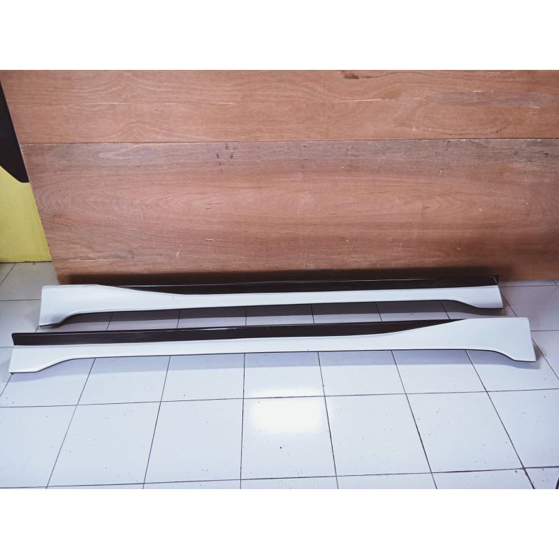 Bodykit samping (bukan original) set LH - RH (kiri kanan) Mitsubishi Xpander th 2018-2020.