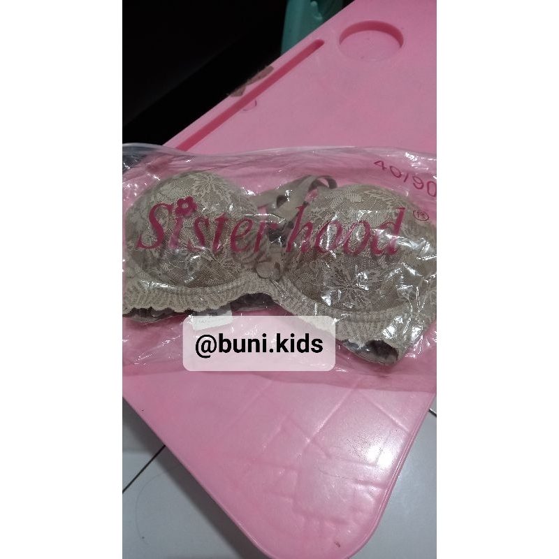 Bra Sisterhood warna Nude