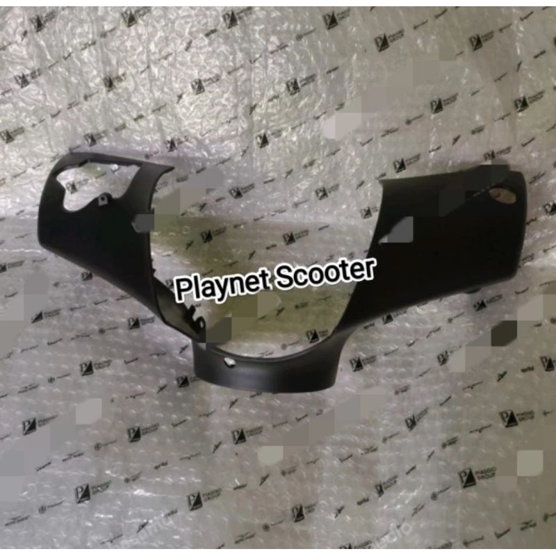 Batok Kepala Lampu Depan Piaggio Zip