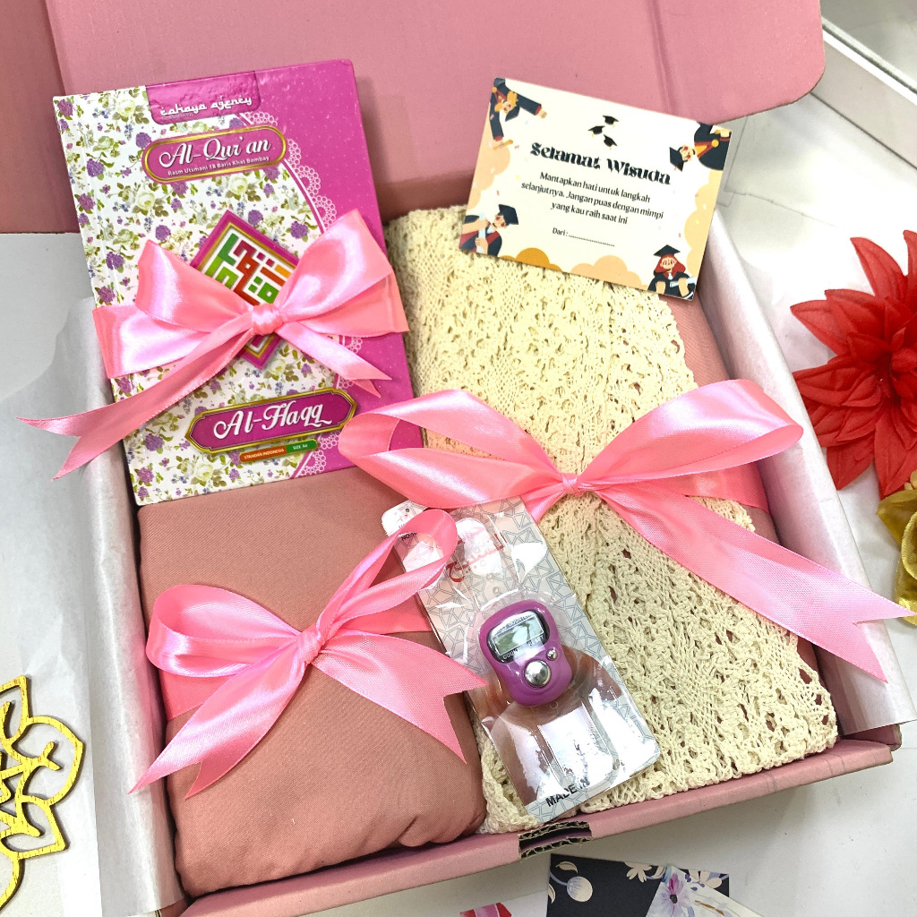Paket Mukena Hampers Box Seserahan Hantaran Set gift Hadiah kado cewe Ulang tahun Graduation wisuda 