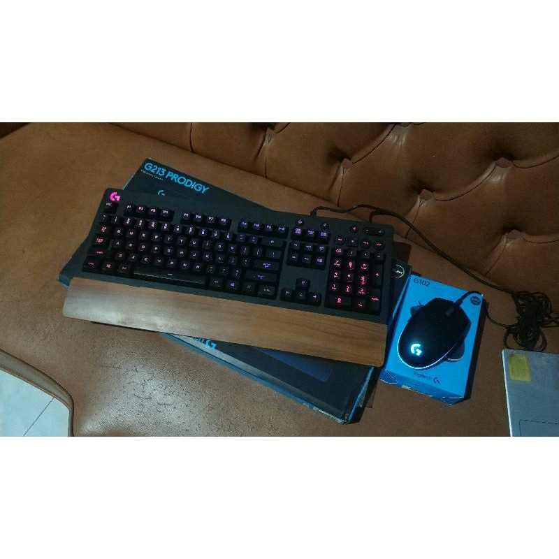 1 Set Mouse Logitech G102 RBG & Keyboard Logitech G213 Prodigy Gaming RGB Second