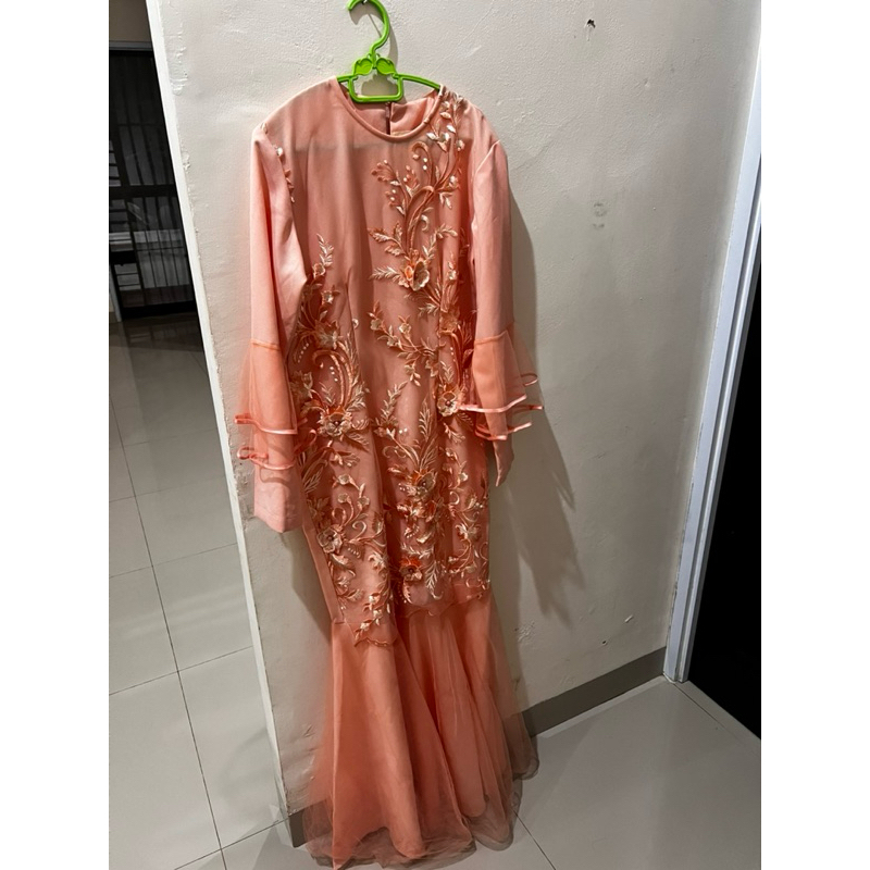 (Preloved) Dress pesta by Puthic.id