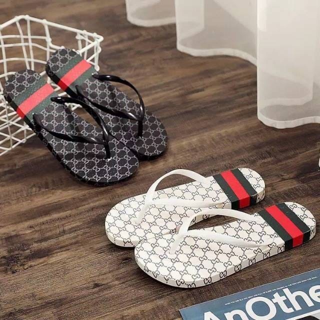 SLIPER GUCCI/SANDAL MOTIP GUCCI/SANDAL WANITA MOTIP GUCCI