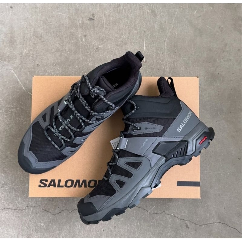 sepatu gunung salomon