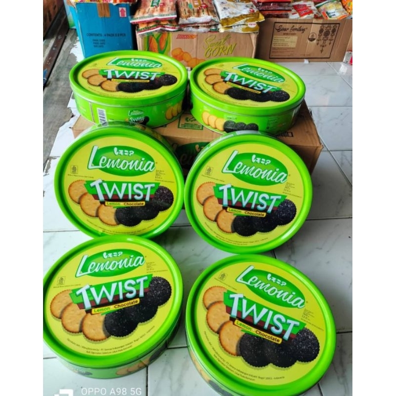 

kuker lebaran lemonia twis