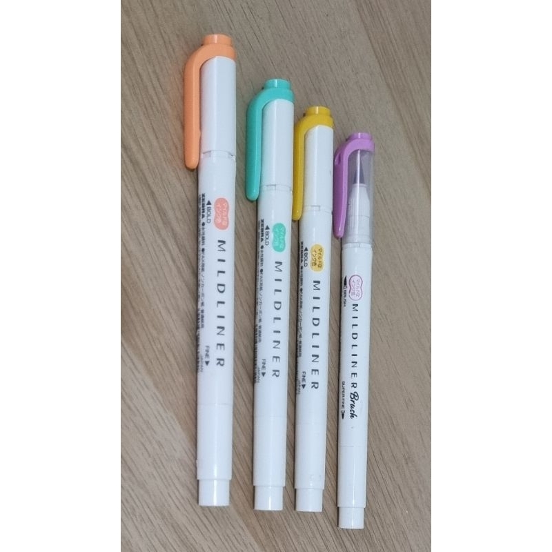 

Preloved / Used Mildliner Highlighter Brush Pen