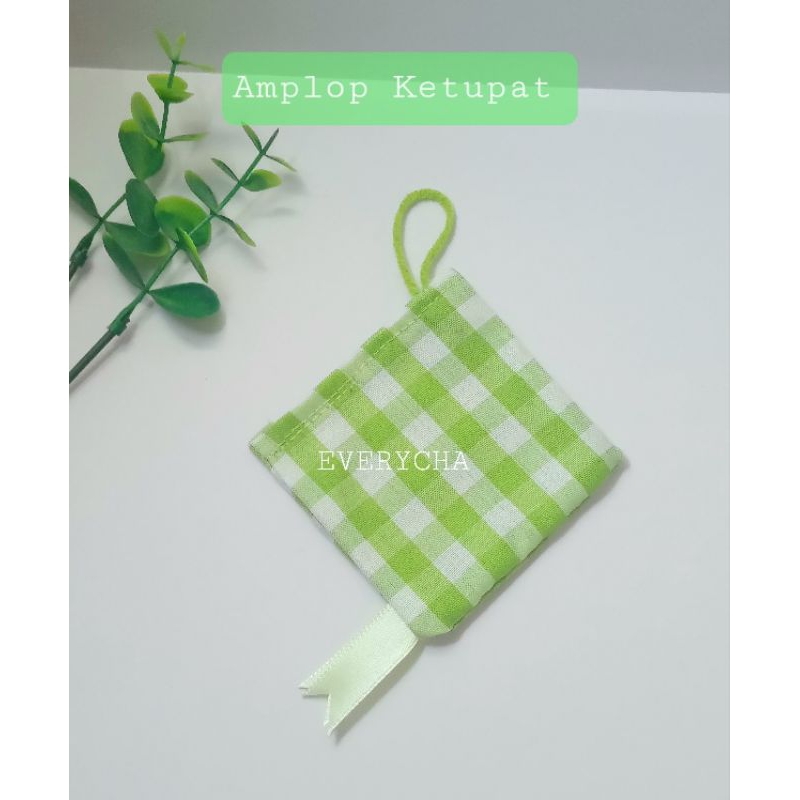 

Amplop Ketupat by Everycha | Amplop Lebaran Bentuk Ketupat Bahan Kain Handmade Original Murah