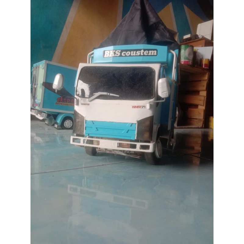 miniatur truk giga herex style skala 16