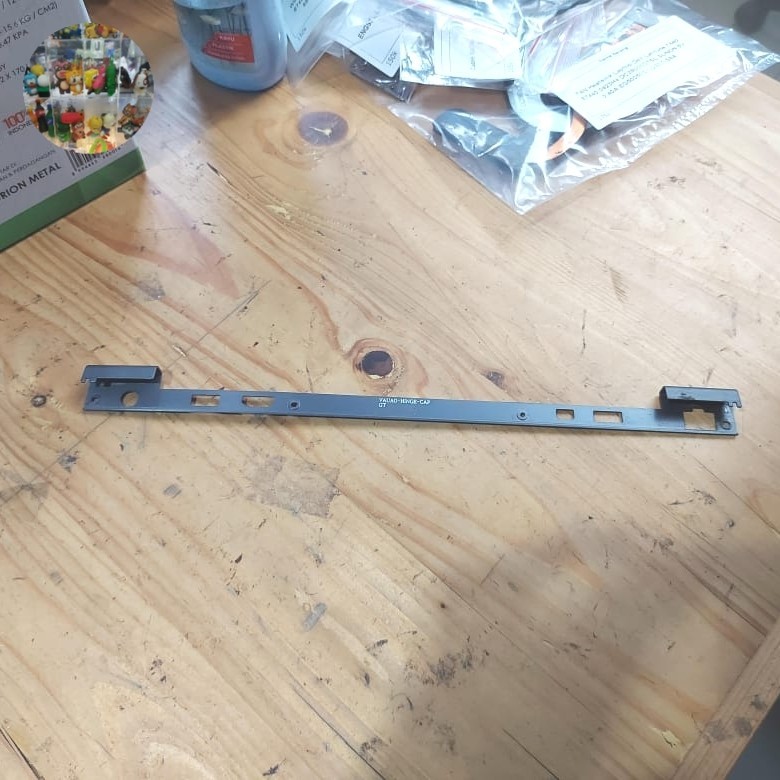 Penutup Engsel Laptop Dell Latitude 7440 E7440