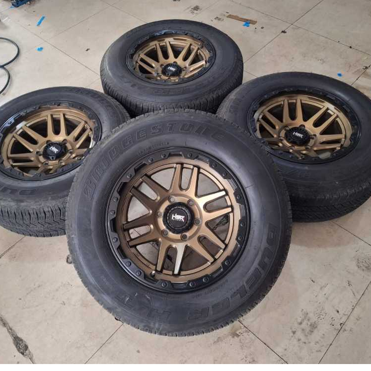 VELG MOBIL BEKAS SEKEN HSR RING 17 LEBAR 9 PCD 6X139,7 ET 0 MBRZ + 265 65 R17 BRIGESTONE VELG UNTUK 